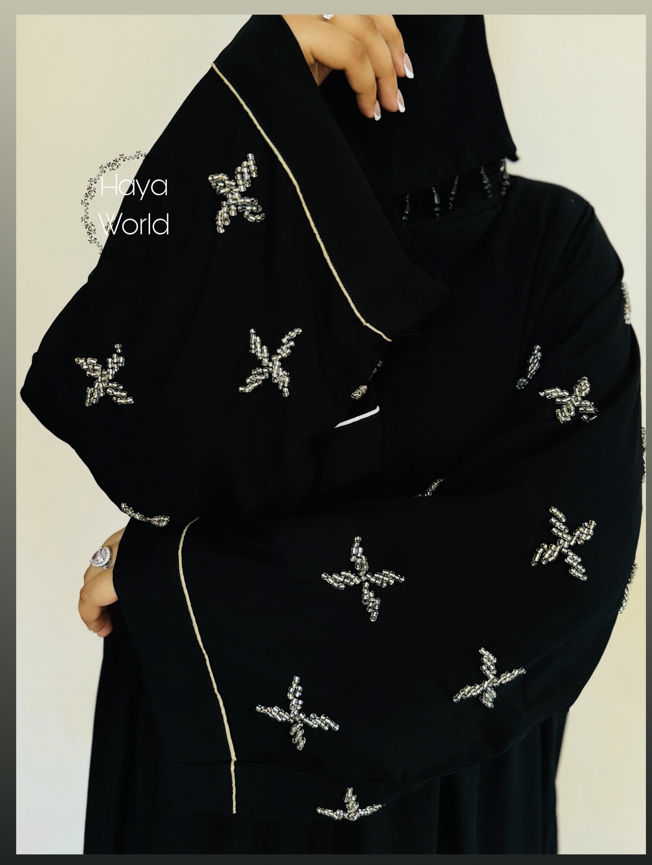 ABE266C9-1D74-45FA-AED5-303D035F51A4